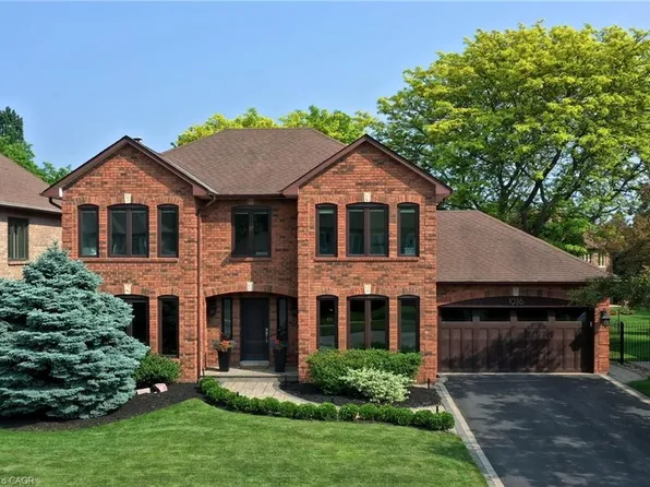 1036 Masters Grn, Oakville, ON L6M 2N7