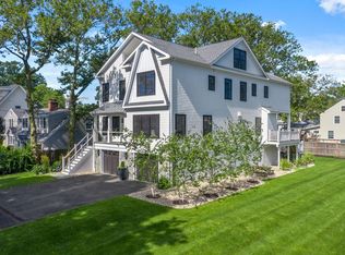 12 Puritan Rd, Fairfield, CT 06824