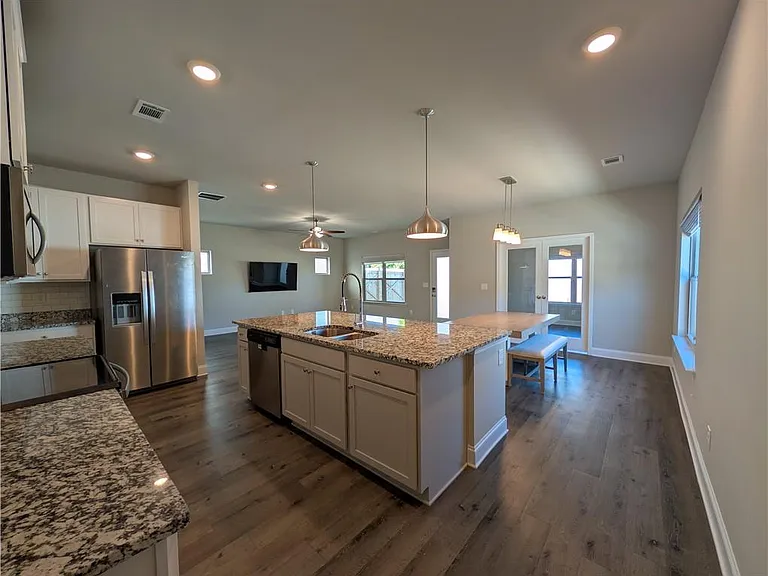 3660 Salvia Dr — Photo 2