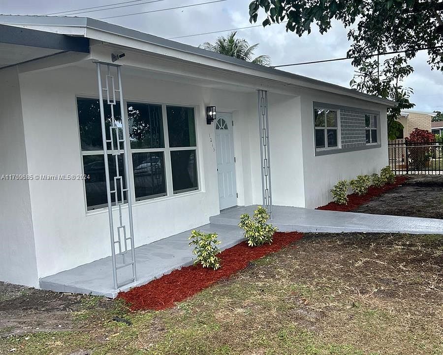 1st image of 1215 NW 189th Ter