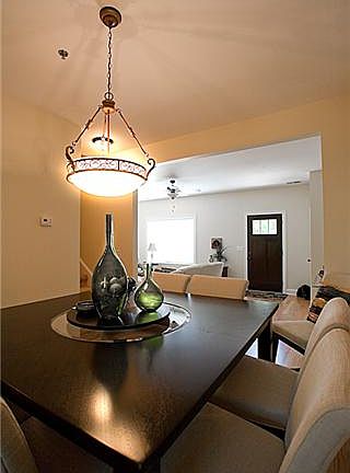 5th image of 412 Alicia Dr #6