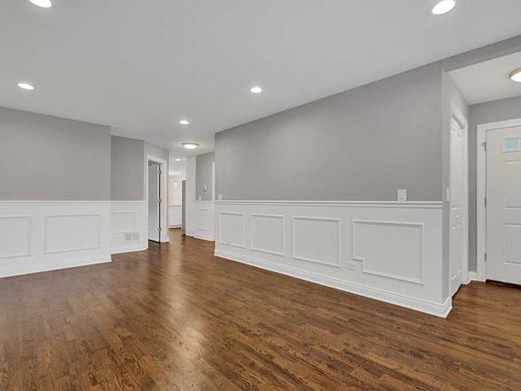 5th image of 455 Paxton Ave