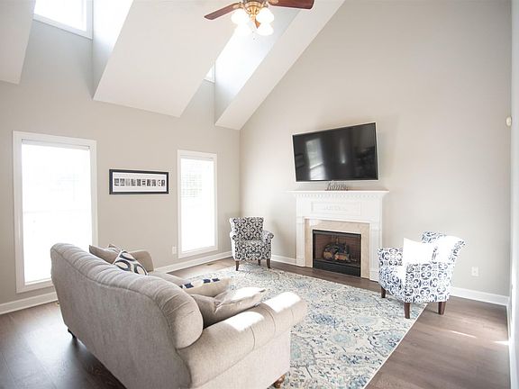 2nd image of 203 Thoroughbred Way