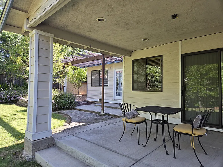 8617 Reecemar Ave — Photo 2