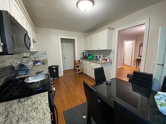 4th image of 1833 Hyde Park Ave Floor 2