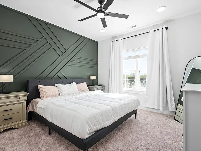 700 N Dupont Ave #322 — Photo 7