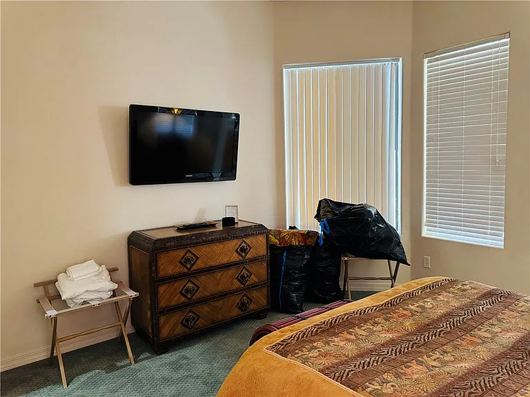 2853 Esmerelda Dr — Photo 12