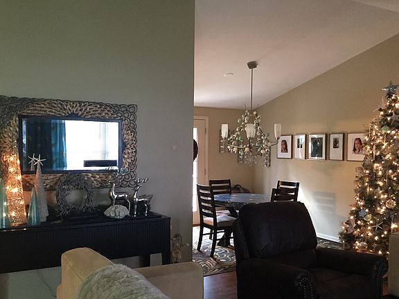 2nd image of 212 Newport Dr