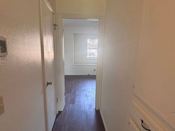 4th image of 1052 NW 7th Pl