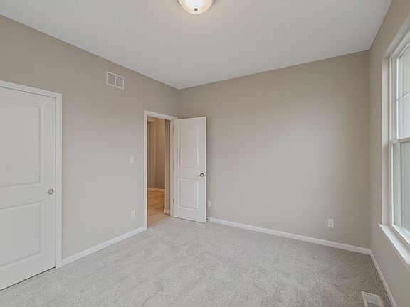 4th image of 5650 Phillips Rd