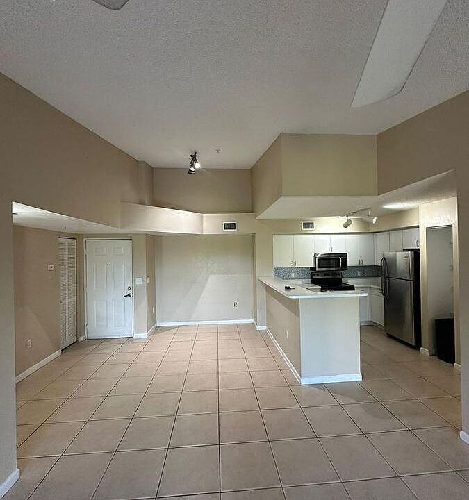 1st image of 4848 N State Road 7 #4305