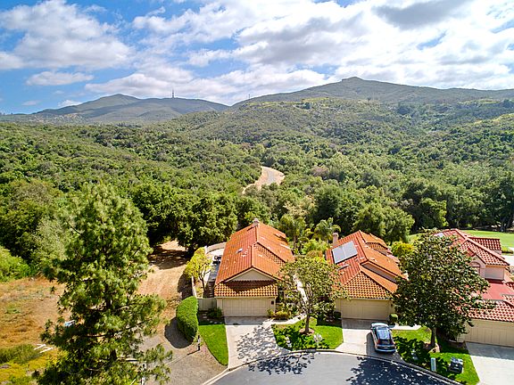 4th image of 2202 Vista Valley Ln