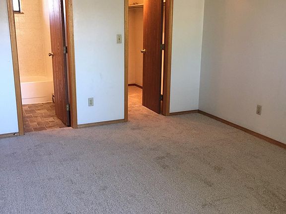 3rd image of 5126 Rainbow Harbour Cir