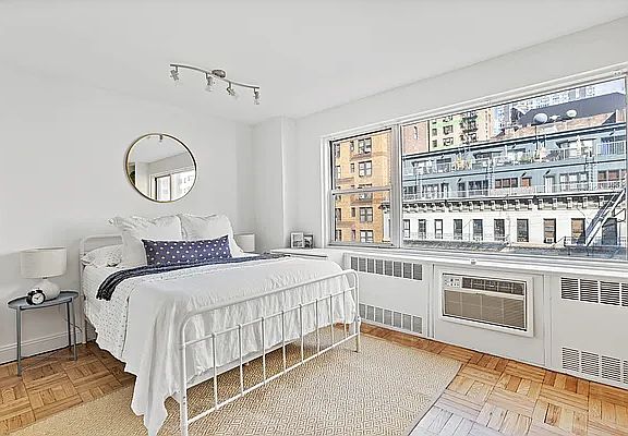4th image of 167 E 67th St APT 7D