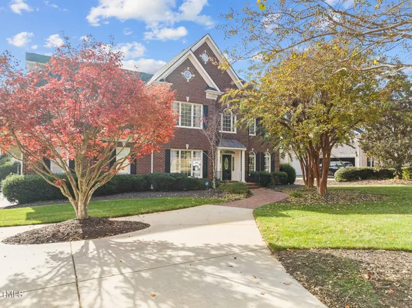 204 Oxford Mill Ct, Cary, NC 27518