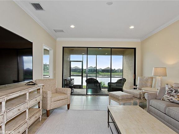 5th image of 9440 Benvenuto Ct