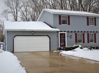 5407 Squires Manor Rd, Jackson, MI 49201