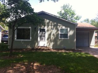 819 Town Rd, West Chicago, IL 60185