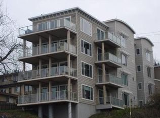 494 S State St, Bellingham, WA 98225