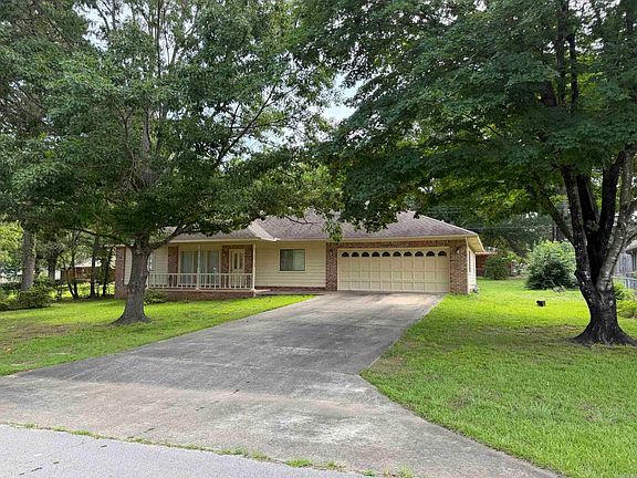 2nd image of 917 Dogwood Ln