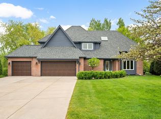 6050 Dallas Ln N, Plymouth, MN 55446