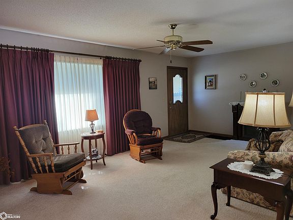 4th image of 1801 Highland Ave