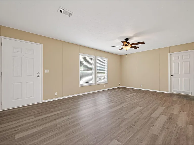 15933 W Relza Dr — Photo 10