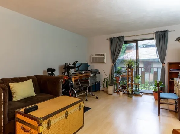 111 Warren Ave APT 5F, Quincy, MA 02170