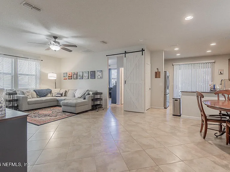14024 Corrine Cir — Photo 9