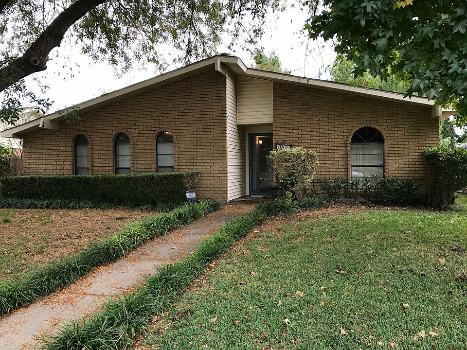 1st image of 1434 Paris Dr
