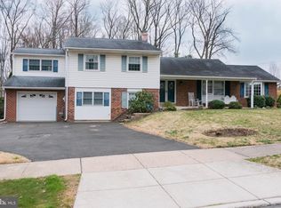 111 Clarrige Dr, Willow Grove, PA 19090