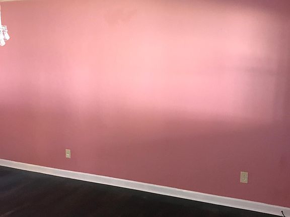 2nd image of 119 E Royce Dr