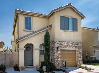 3034 Tuya Ln, Clovis, CA 93619