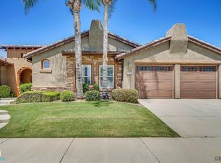 8702 Lago Di Como Ln, Bakersfield, CA 93312