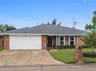 26 Devereaux Dr, Destrehan, LA 70047
