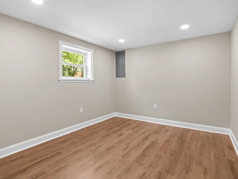 2613 Ebony Rd — Photo 35