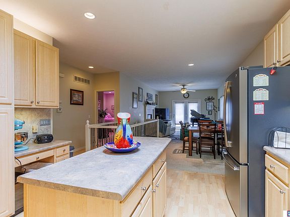 3rd image of 2451 City View Ct