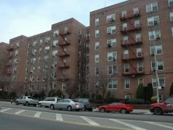 2675 Ocean Avenue image 1 of 8