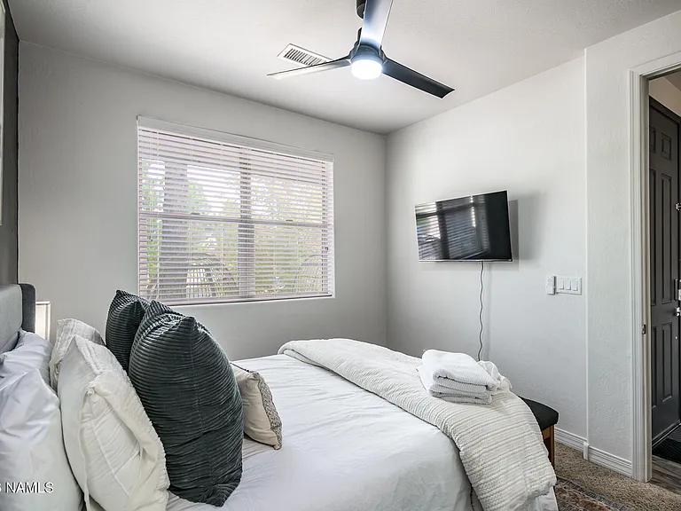 2925 W Paz De Avenida — Photo 10