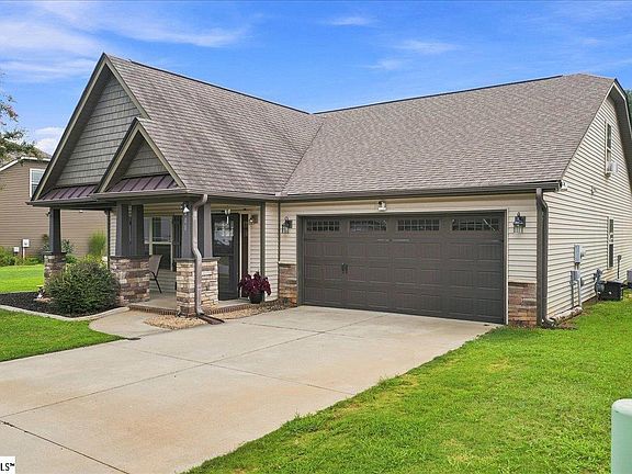 2nd image of 400 Terilyn Ct