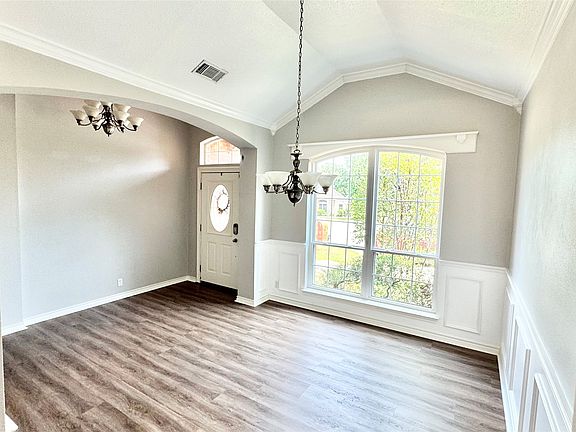 3rd image of 2106 Renaissance Dr