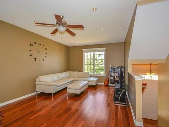 4th image of 10635 Dani Ln