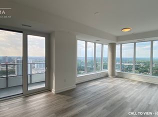 15 Wellington St S #2712, Kitchener, ON N2G 0E4