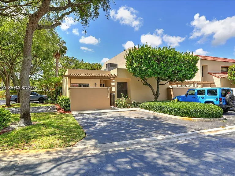 8124 SW 87th Ter — Photo 32