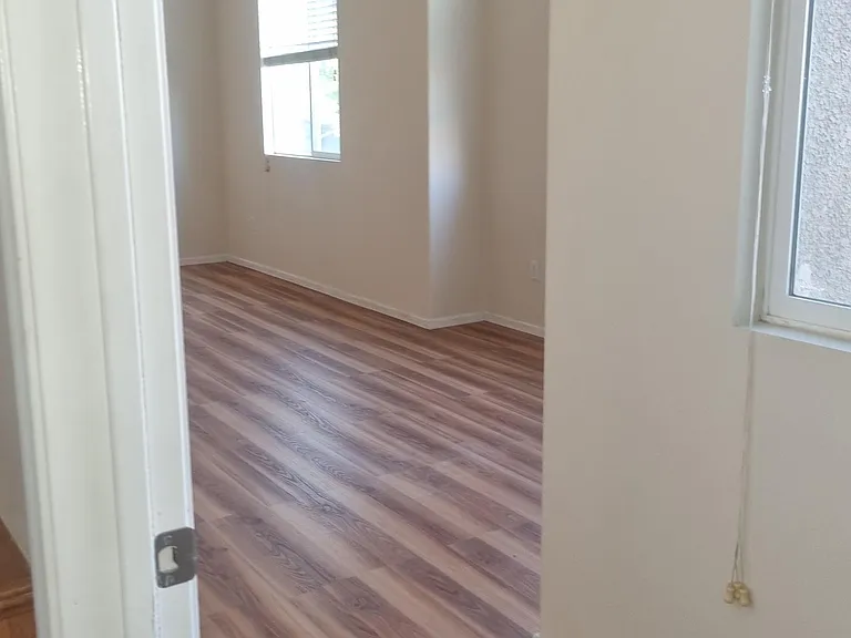 25557 Huxley Dr — Photo 18