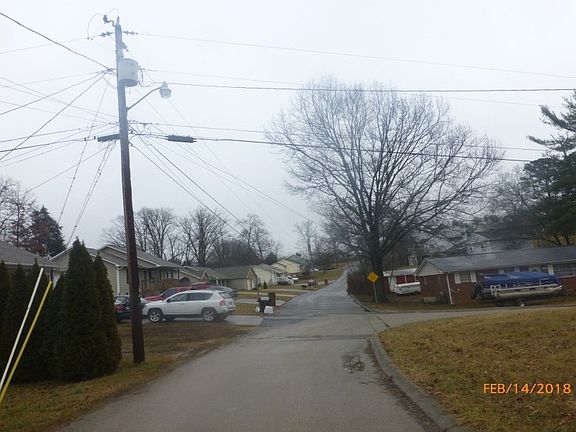 5th image of 518 Parrish Ln