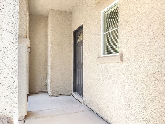 2nd image of 585 Shewsbury Ave