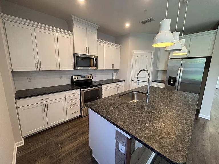 3240 Brookberry Ln — Photo 11