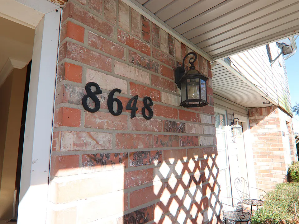 8648 Glen Meadow Ln