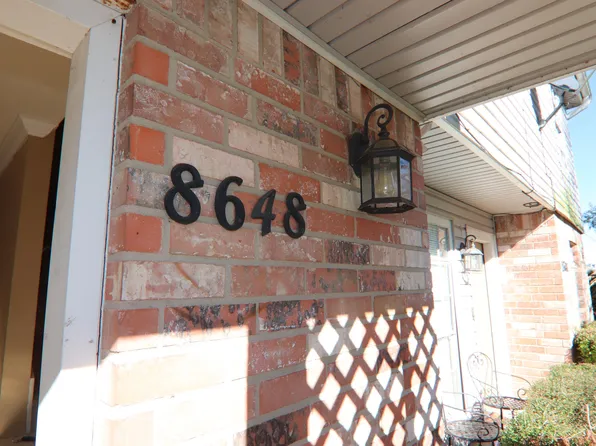 8648 Glen Meadow Ln, Beaumont, TX 77706